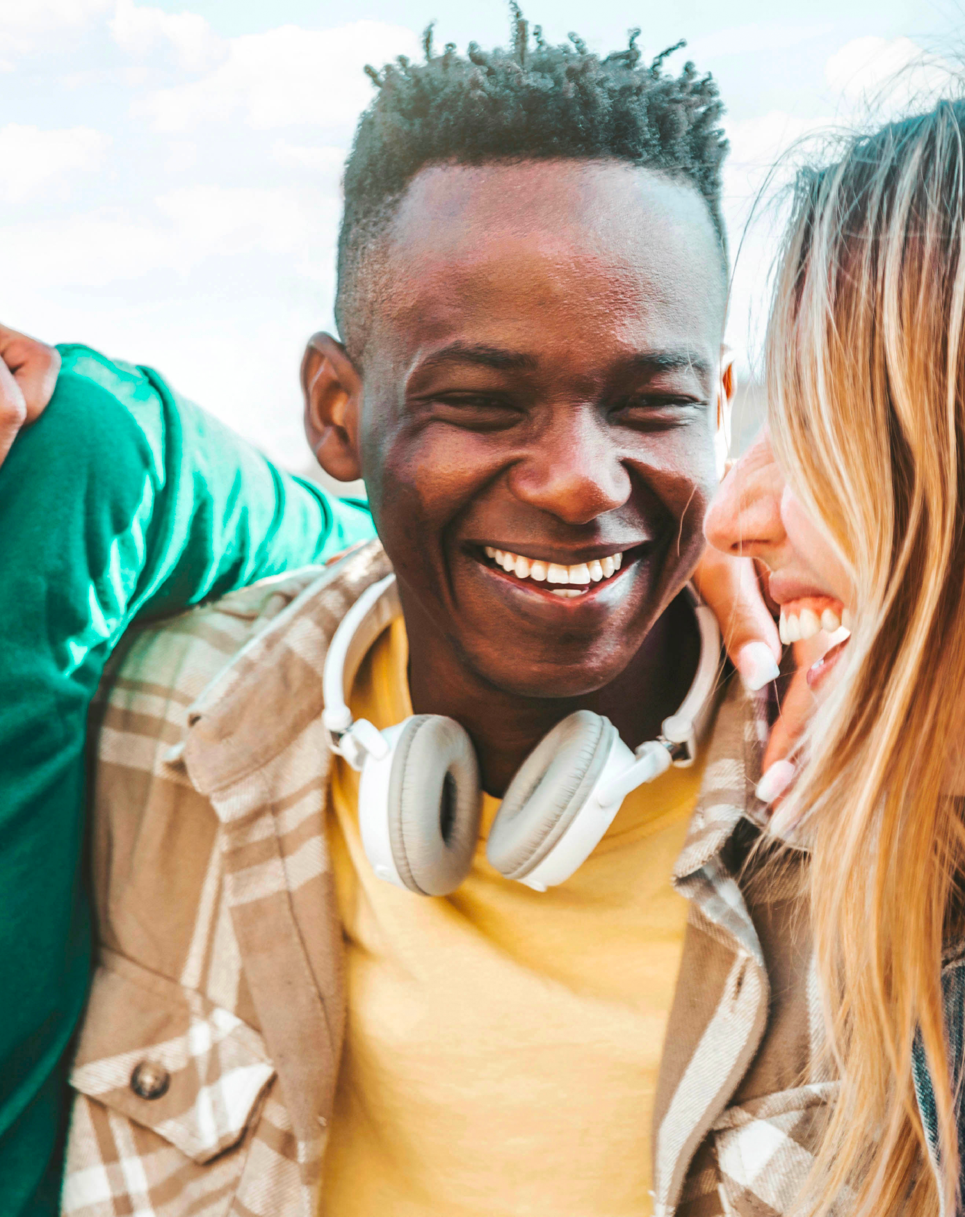 Portrait de Luc partageant son avis sur une expérience vécue.